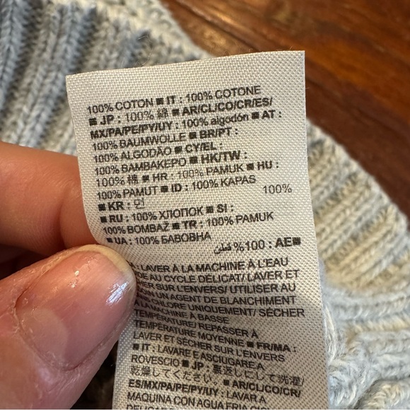 GAP Cable Knit Turtleneck Cozy Light Gray Sweater - Picture 10 of 10